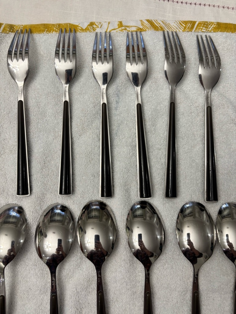 Mepra  24pc Flatware Set Blackish/Brown Resin Italian 18/10 Stainless Steel - Picture 10 of 15